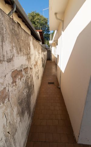 Casa à venda com 170m², 3 quartos e 4 vagas Casa à venda com 170m², 3 quartos e 4 vagasÁrea Externo