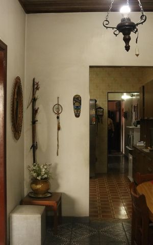 Casa à venda com 179m², 2 quartos e 2 vagasSala