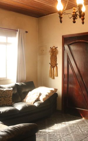 Casa à venda com 179m², 2 quartos e 2 vagasSala