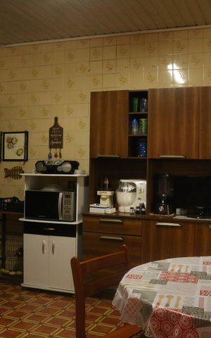Casa à venda com 179m², 2 quartos e 2 vagasCozinha