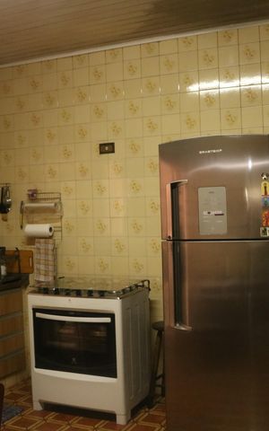 Casa à venda com 179m², 2 quartos e 2 vagasCozinha