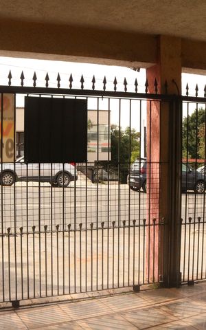 Casa à venda com 179m², 2 quartos e 2 vagasGaragem