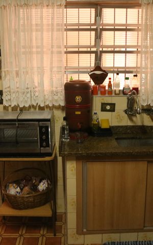 Casa à venda com 179m², 2 quartos e 2 vagasCozinha