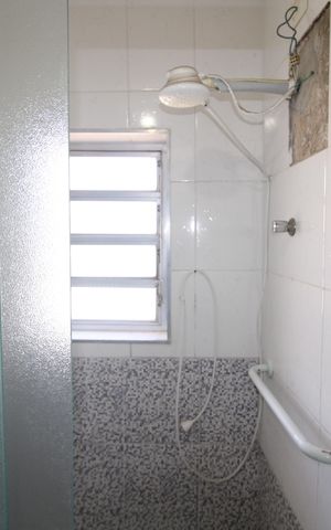 Apartamento à venda com 87m², 2 quartos e sem vagaBanheiro