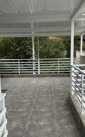 Casa de condomínio à venda com 180m², 2 quartos e 1 vagaÁrea Externa