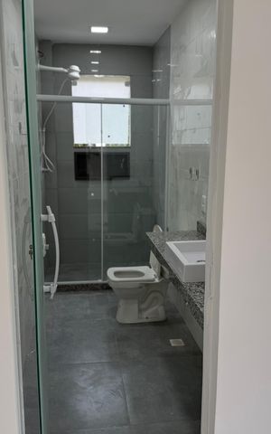 Casa de condomínio à venda com 180m², 2 quartos e 1 vagaBanheiro
