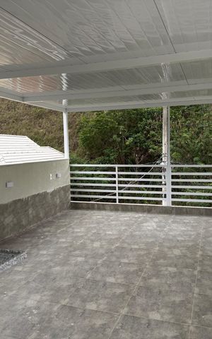 Casa de condomínio à venda com 180m², 2 quartos e 1 vagaÁrea Externa