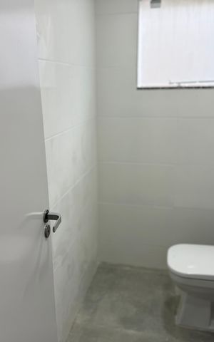 Casa de condomínio à venda com 180m², 2 quartos e 1 vagaBanheiro