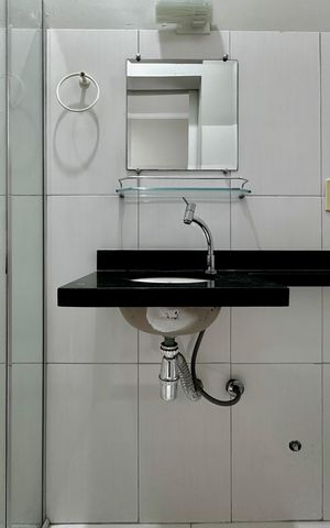 Studio para alugar com 22m², 0 quarto e sem vaga Studio para alugar com 22m², 0 quarto e sem vagaBanheiro