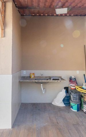 Casa à venda com 233m², 2 quartos e 1 vagaÁrea de Serviço