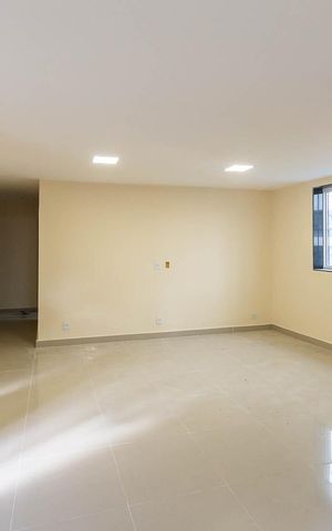 Casa à venda com 233m², 2 quartos e 1 vagaSala