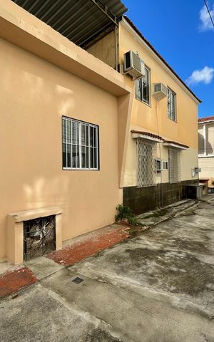 Casa à venda com 233m², 2 quartos e 1 vaga Casa à venda com 233m², 2 quartos e 1 vagaÁrea Comum