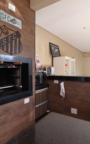 Casa para alugar com 430m², 6 quartos e 4 vagasÁrea gourmet