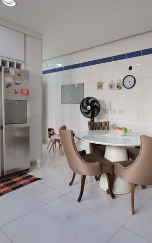 Casa para alugar com 430m², 6 quartos e 4 vagasCozinha