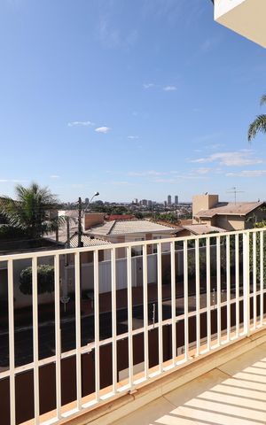 Casa para alugar com 430m², 6 quartos e 4 vagasSacada da Sala 2 andar
