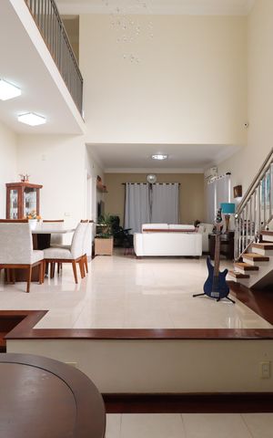 Casa para alugar com 430m², 6 quartos e 4 vagasSala 1