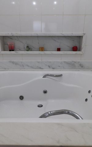 Casa para alugar com 430m², 6 quartos e 4 vagasBanheiro da Suíte 4