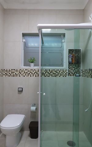 Casa à venda com 145m², 2 quartos e 2 vagasBanheiro Social