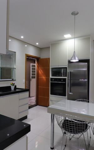 Casa à venda com 145m², 2 quartos e 2 vagasCozinha
