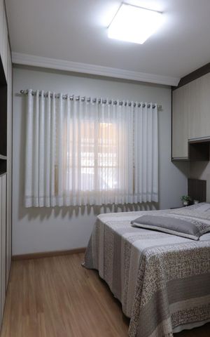 Casa à venda com 145m², 2 quartos e 2 vagasSuíte