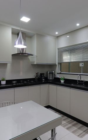Casa à venda com 145m², 2 quartos e 2 vagasCozinha