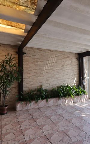 Casa à venda com 145m², 2 quartos e 2 vagasGaragem