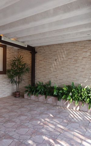 Casa à venda com 145m², 2 quartos e 2 vagasGaragem