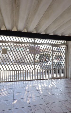 Casa à venda com 145m², 2 quartos e 2 vagasGaragem