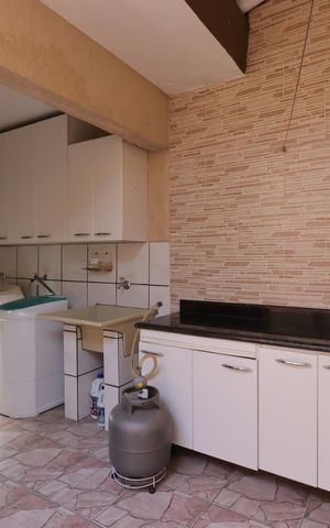 Casa à venda com 145m², 2 quartos e 2 vagasÁrea de Serviço