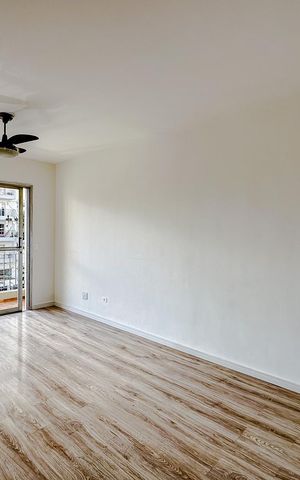 Apartamento à venda com 77m², 2 quartos e 2 vagasSala