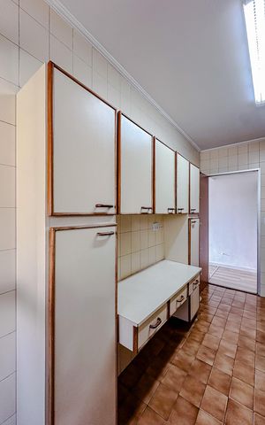 Apartamento à venda com 77m², 2 quartos e 2 vagasCozinha