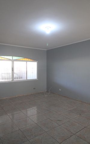 Casa à venda com 194m², 3 quartos e 2 vagasSala