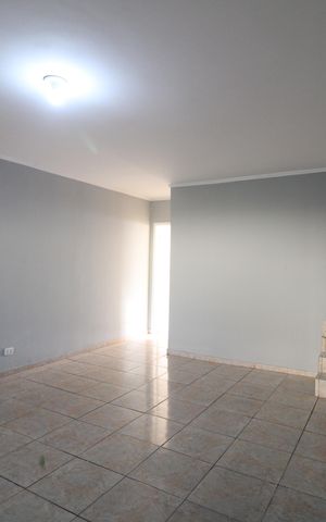 Casa à venda com 194m², 3 quartos e 2 vagasSala