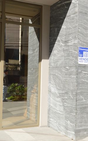 Apartamento à venda com 76m², 2 quartos e 1 vagaPlaquinha