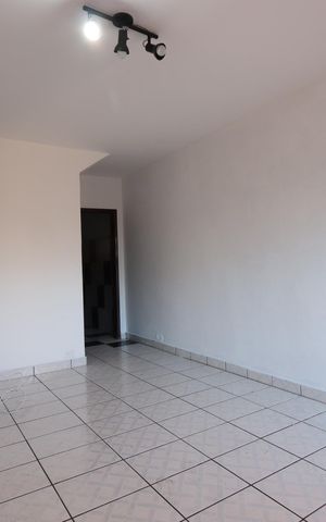 Casa à venda com 132m², 2 quartos e 1 vagaSala
