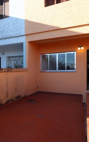 Casa à venda com 132m², 2 quartos e 1 vagaQuintal