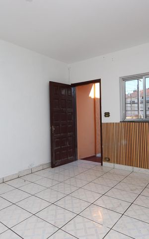 Casa à venda com 132m², 2 quartos e 1 vagaSala