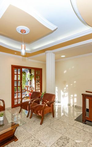 Casa à venda com 297m², 4 quartos e 4 vagas Casa à venda com 297m², 4 quartos e 4 vagasSala 2