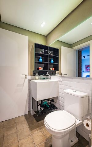 Studio para alugar com 37m², 1 quarto e 1 vaga Studio para alugar com 37m², 1 quarto e 1 vagaBanheiro