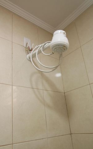 Casa à venda com 200m², 4 quartos e 1 vagaBanheiro