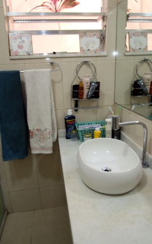 Casa à venda com 200m², 4 quartos e 1 vagaBanheiro