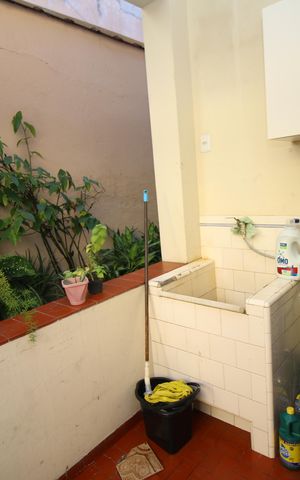 Casa à venda com 200m², 4 quartos e 1 vagaÁrea de Serviço