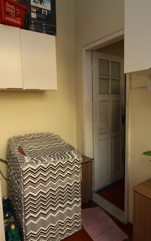 Casa à venda com 200m², 4 quartos e 1 vagaÁrea de Serviço