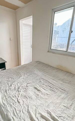 Casa de condomínio à venda com 300m², 4 quartos e 2 vagas Casa de condomínio à venda com 300m², 4 quartos e 2 vagasQuarto 4