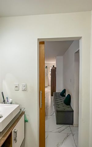 Casa de condomínio à venda com 300m², 4 quartos e 2 vagas Casa de condomínio à venda com 300m², 4 quartos e 2 vagasBanheiro