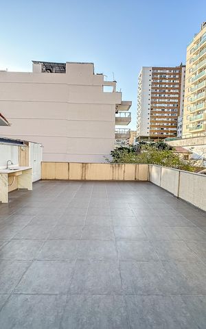 Casa de condomínio à venda com 300m², 4 quartos e 2 vagas Casa de condomínio à venda com 300m², 4 quartos e 2 vagasArea comum
