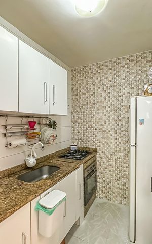 Casa de condomínio à venda com 300m², 4 quartos e 2 vagas Casa de condomínio à venda com 300m², 4 quartos e 2 vagasCozinha 1