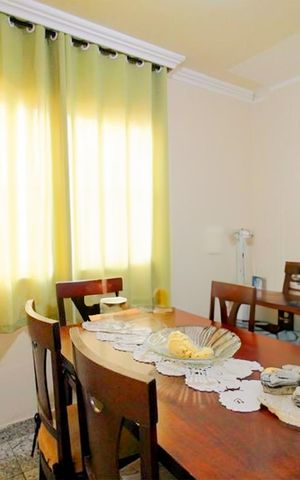 Apartamento à venda com 160m², 4 quartos e 2 vagas Apartamento à venda com 160m², 4 quartos e 2 vagasSala de Jantar