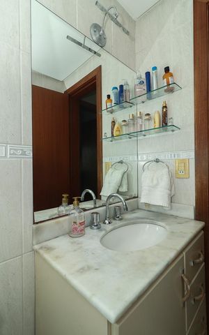 Apartamento à venda com 72m², 2 quartos e 1 vagaBanheiro