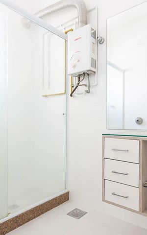 Apartamento para alugar com 90m², 3 quartos e sem vagaBanheiro da Suíte